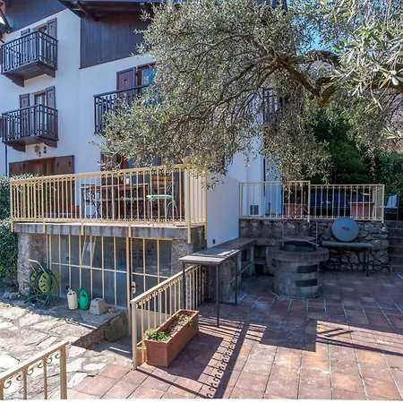 Villa Lake View With Terrace